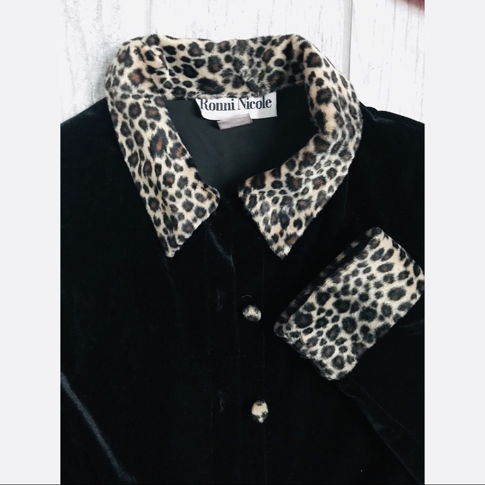 SOLD ::VINTAGE:: Black Velvet Top w/ Leopard Trim